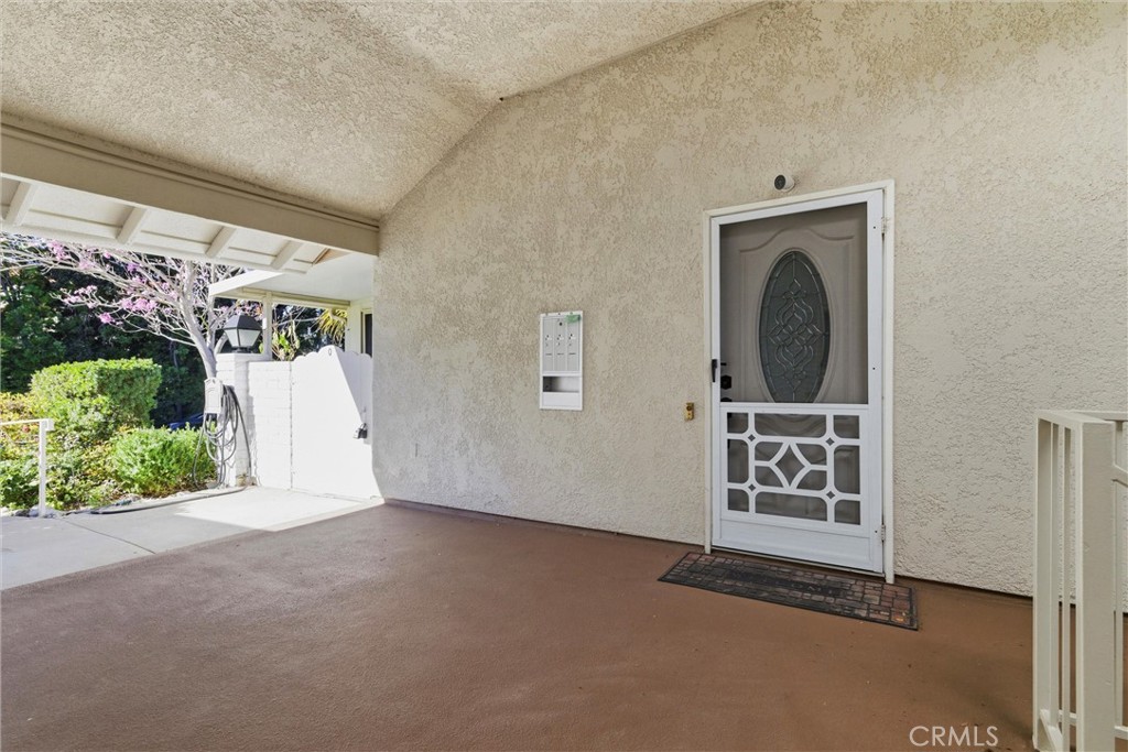 953 Avenida Carmel Q
