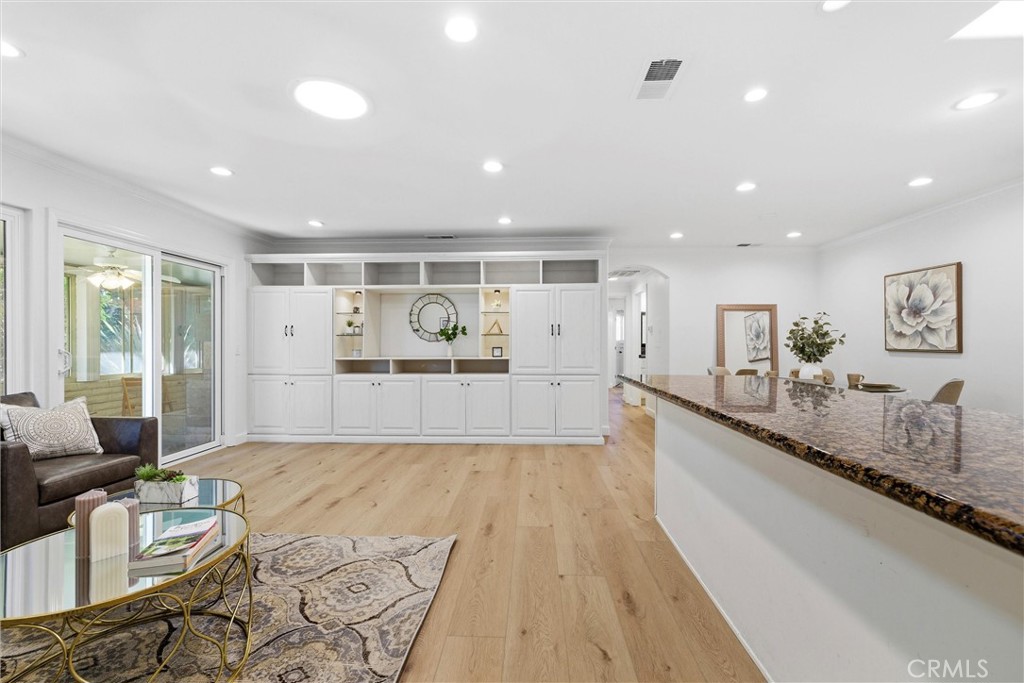 953 Avenida Carmel Q