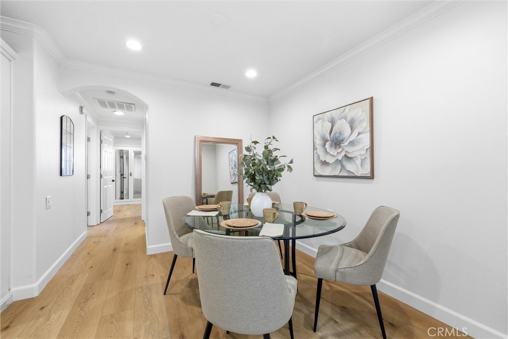 953 Avenida Carmel Q