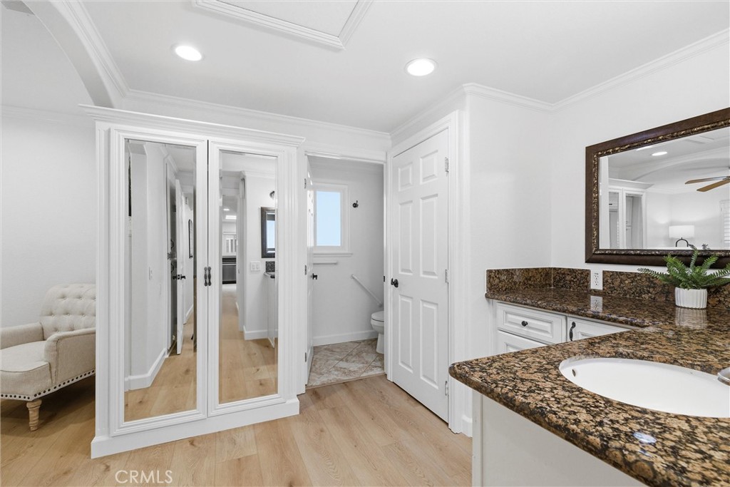 953 Avenida Carmel Q