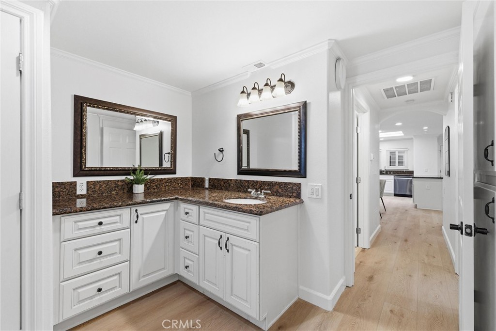 953 Avenida Carmel Q