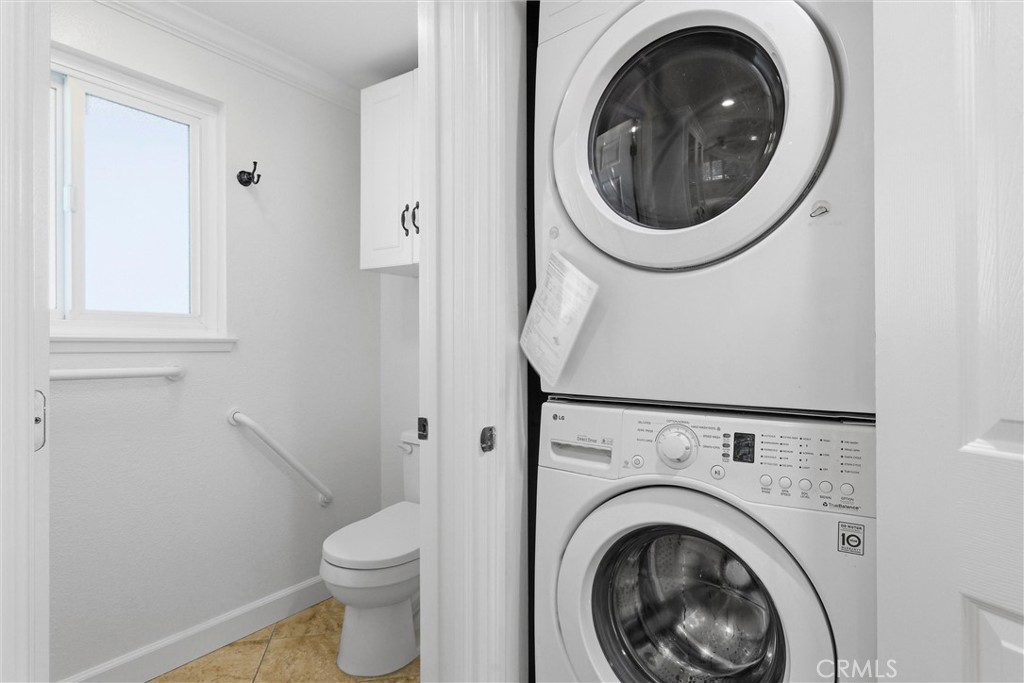 953 Avenida Carmel Q