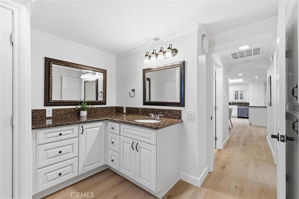 953 Avenida Carmel Q