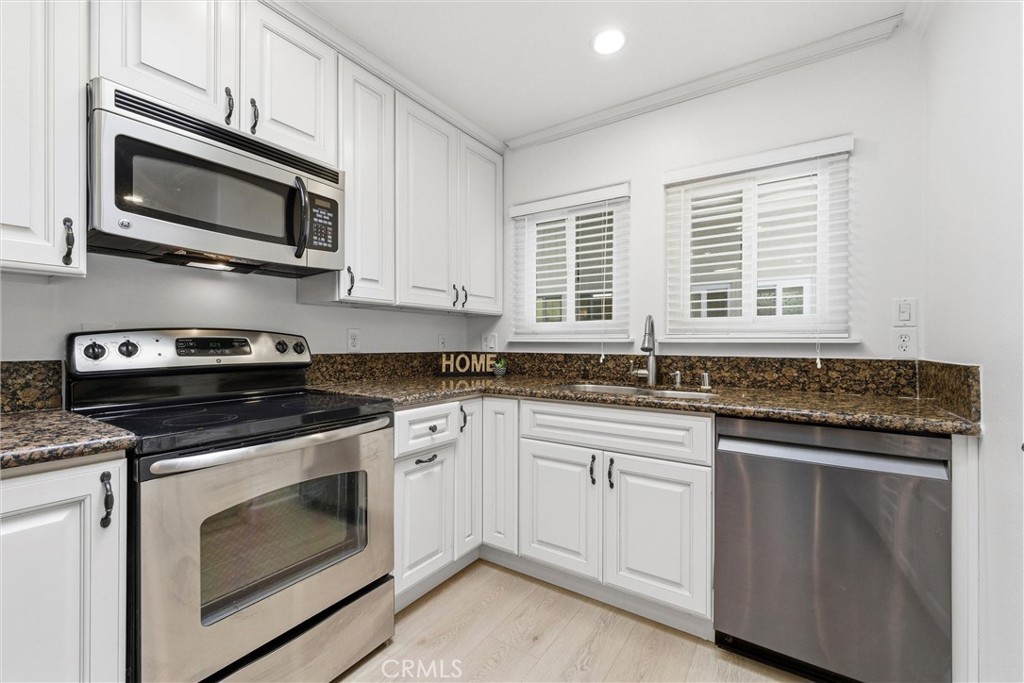 953 Avenida Carmel Q