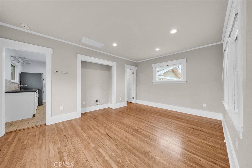 239 1/2 Coronado Avenue