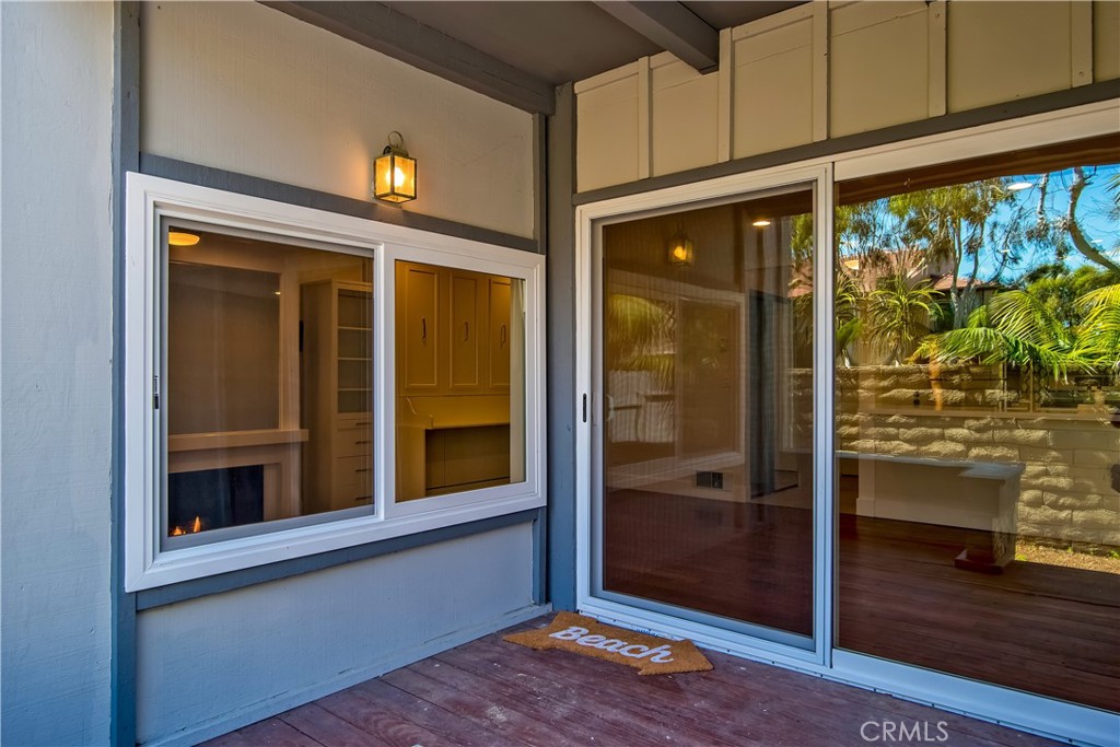 17082 Pacific Coast Highway 102