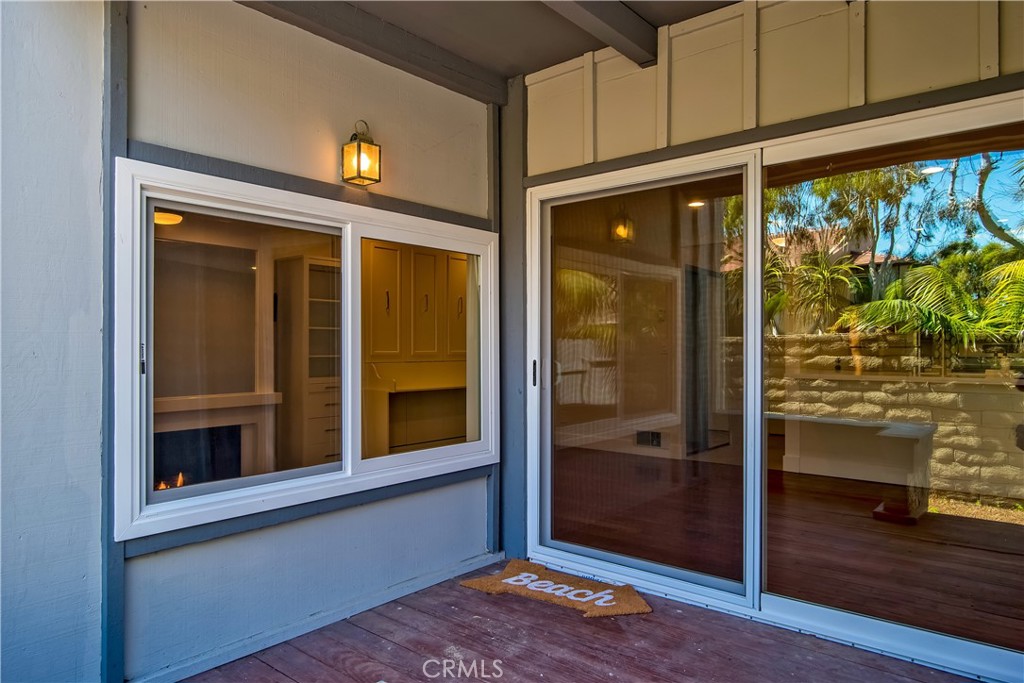 17082 Pacific Coast Highway 102