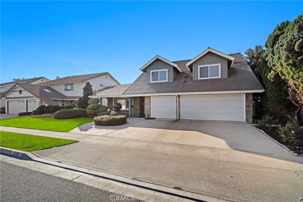 15731 Grey Oaks Street