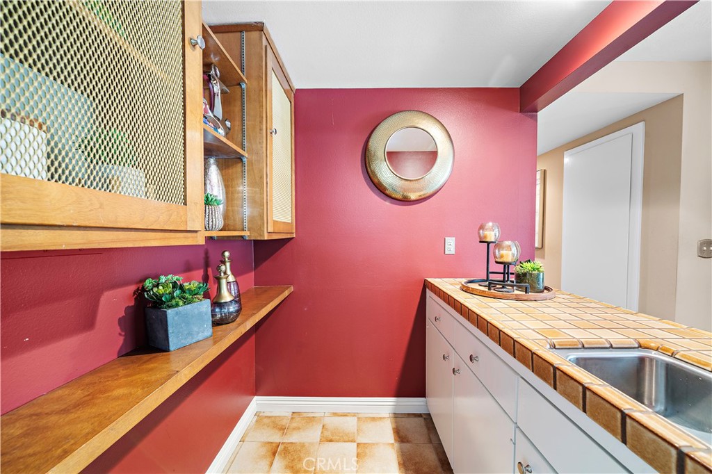 15731 Grey Oaks Street