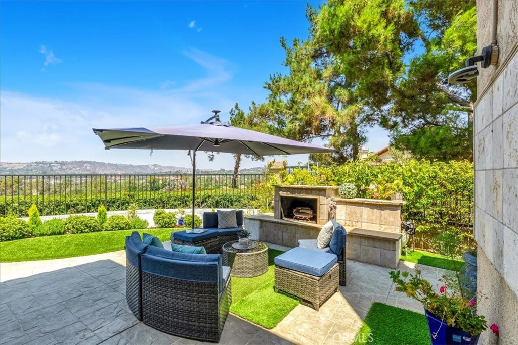27507 Via Sequoia