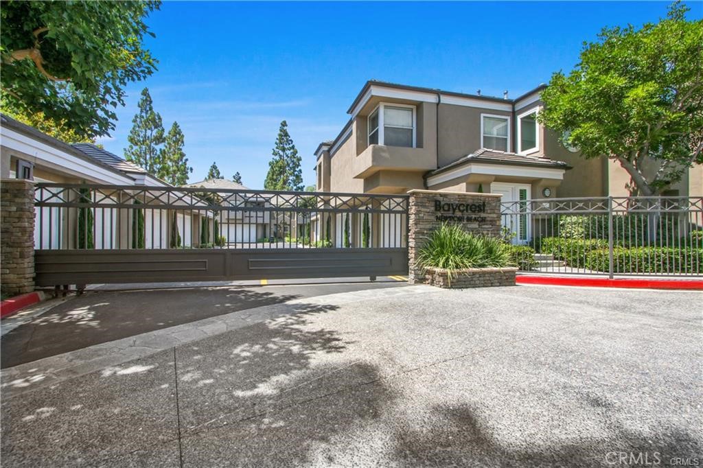 118 Baycrest Court