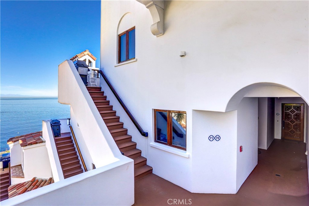 72 Camino De Flores 10