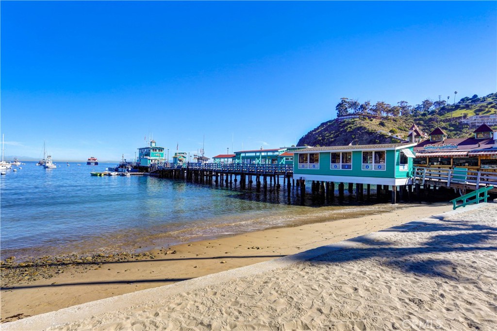 72 Camino De Flores 10