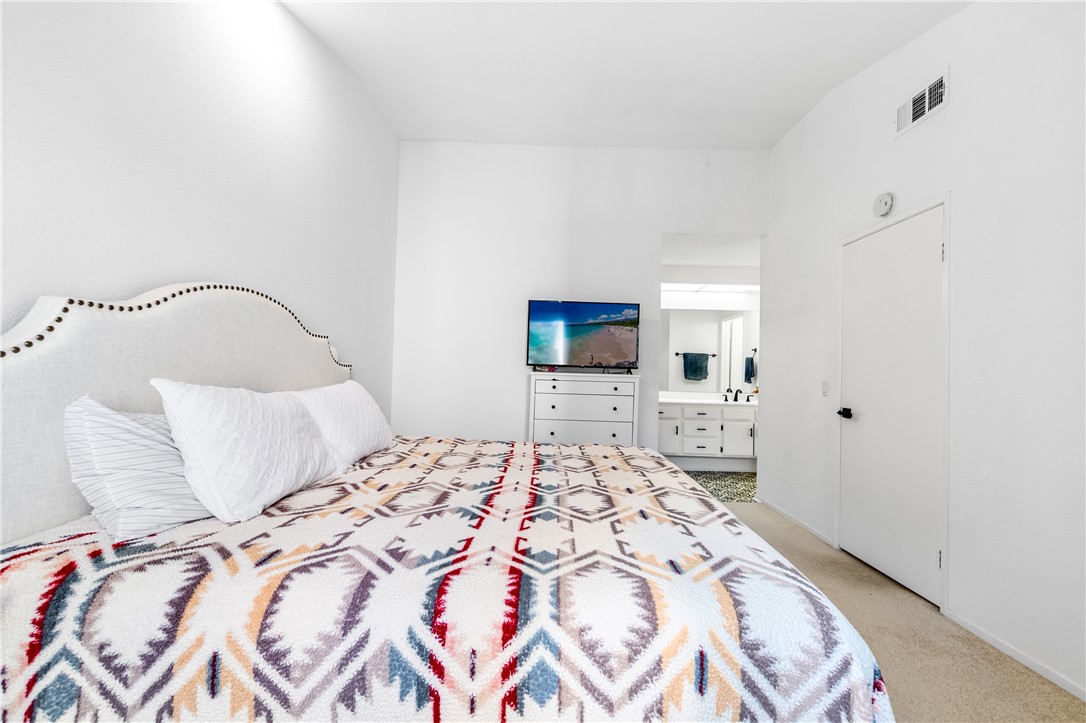 3573 W Greentree Cir C