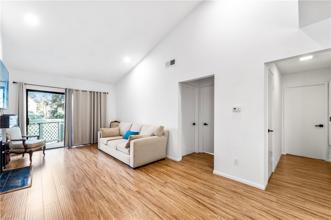 3573 W Greentree Cir C