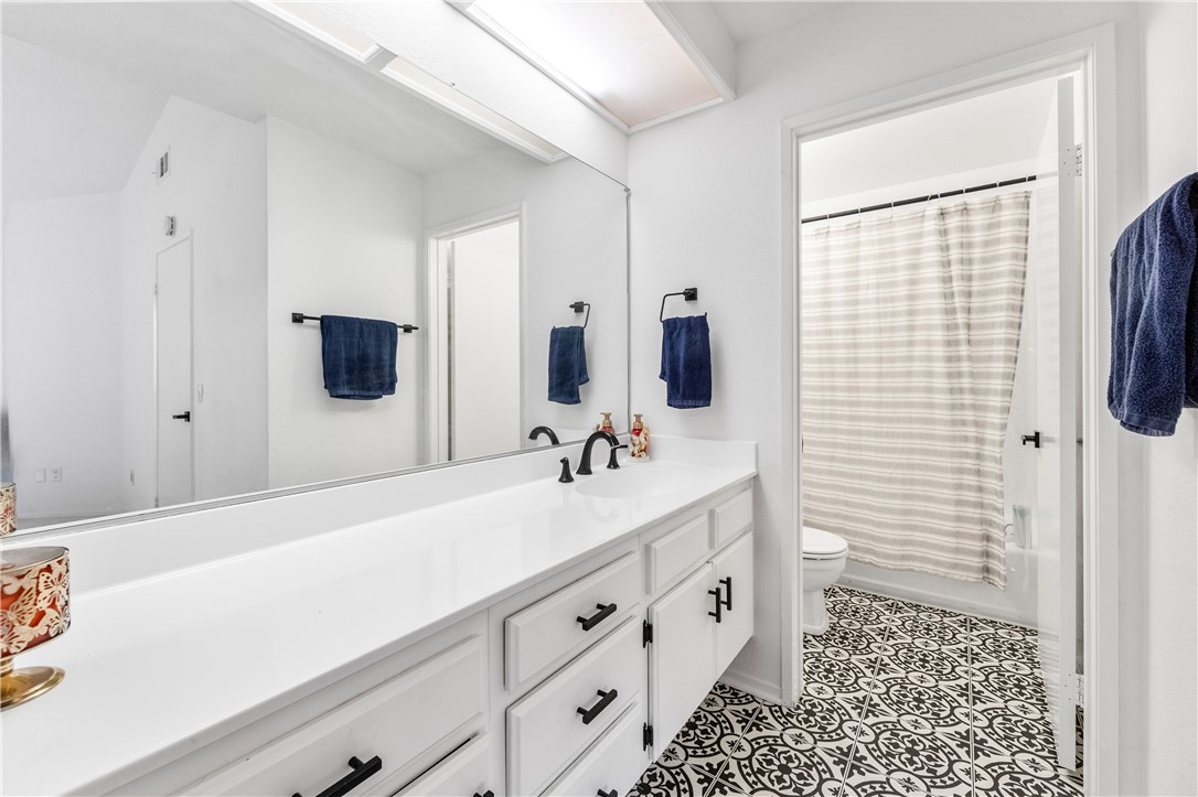 3573 W Greentree Cir C