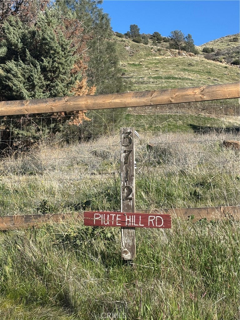 3712 Piute Hill