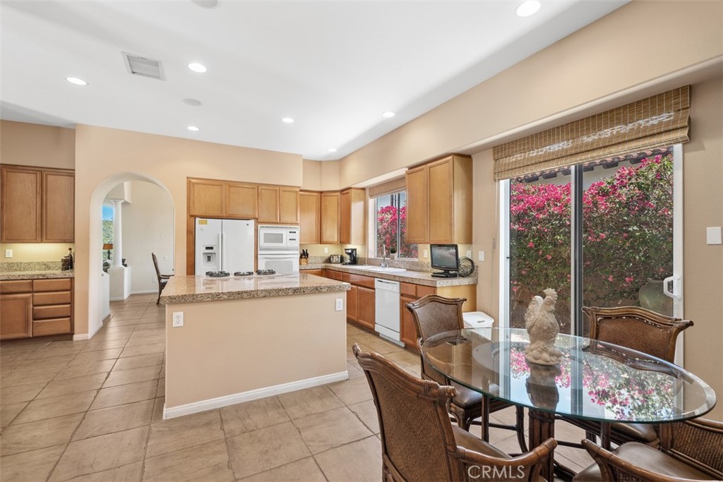 1228 Verdugo