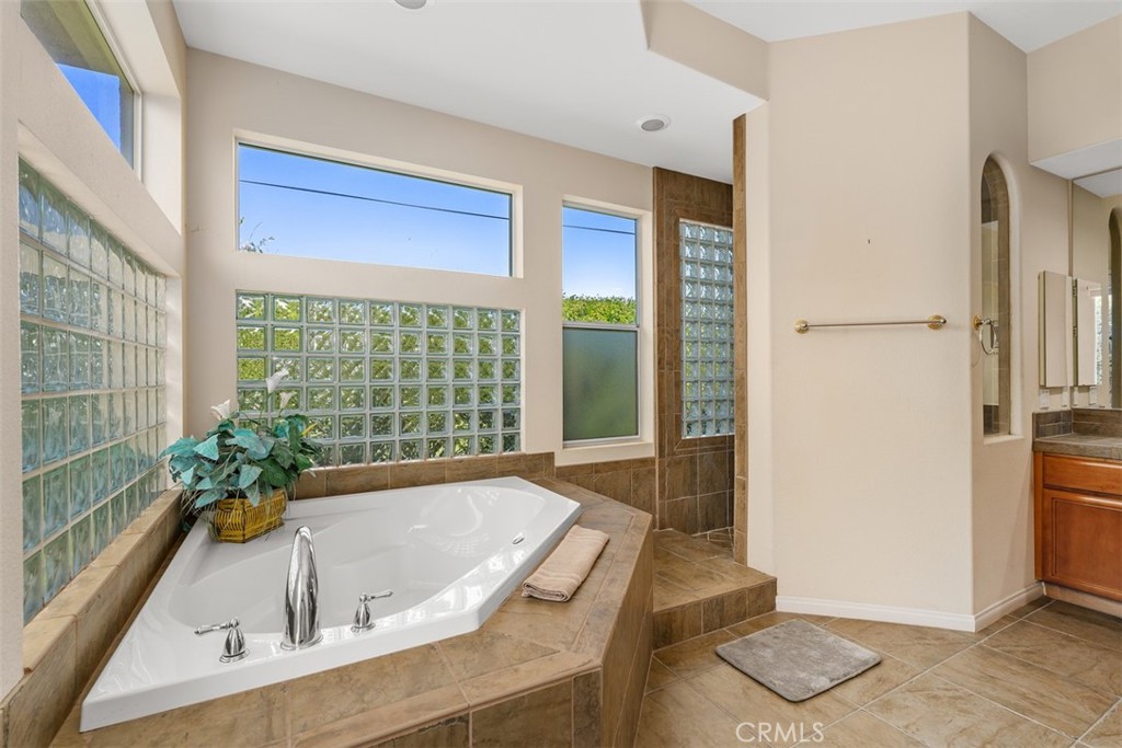 1228 Verdugo