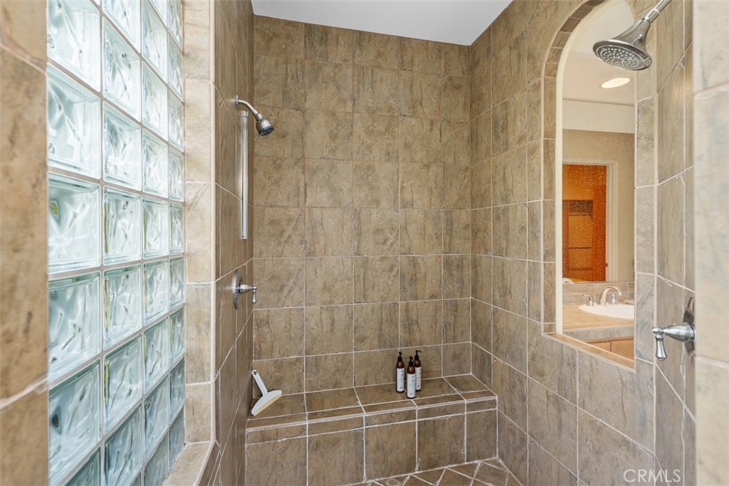 1228 Verdugo