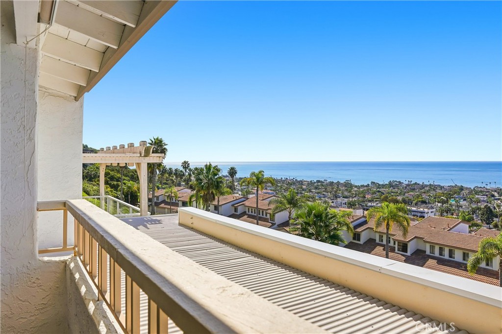 102 #C Calle Patricia