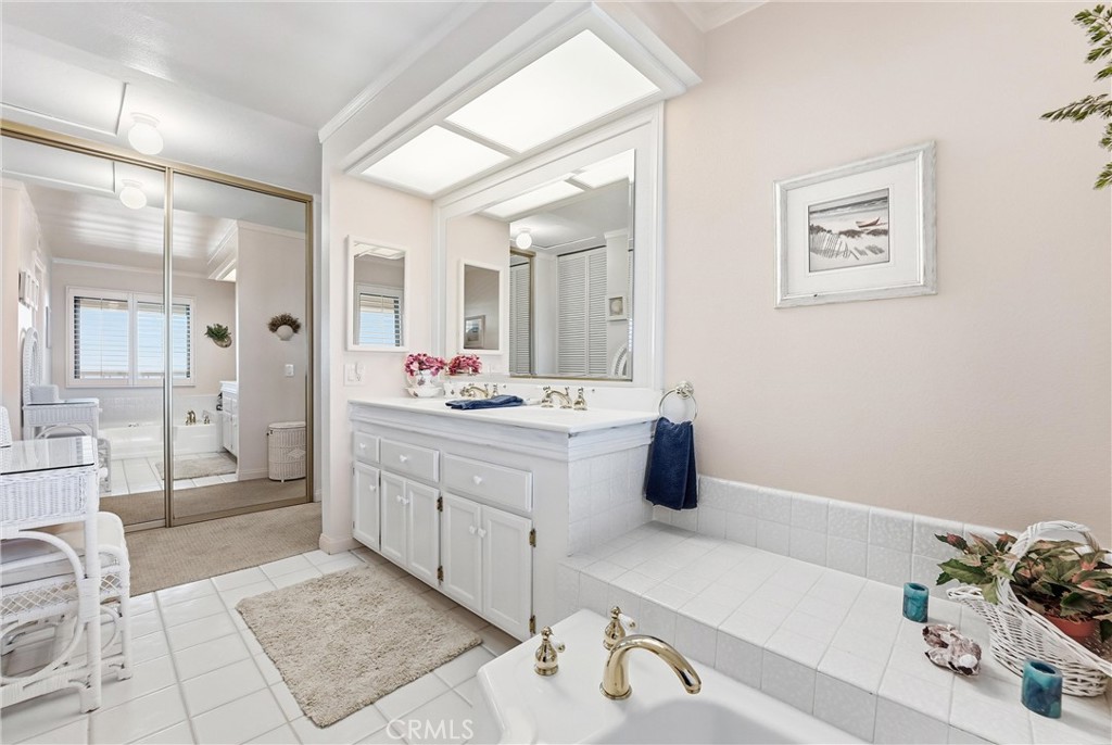 102 #C Calle Patricia