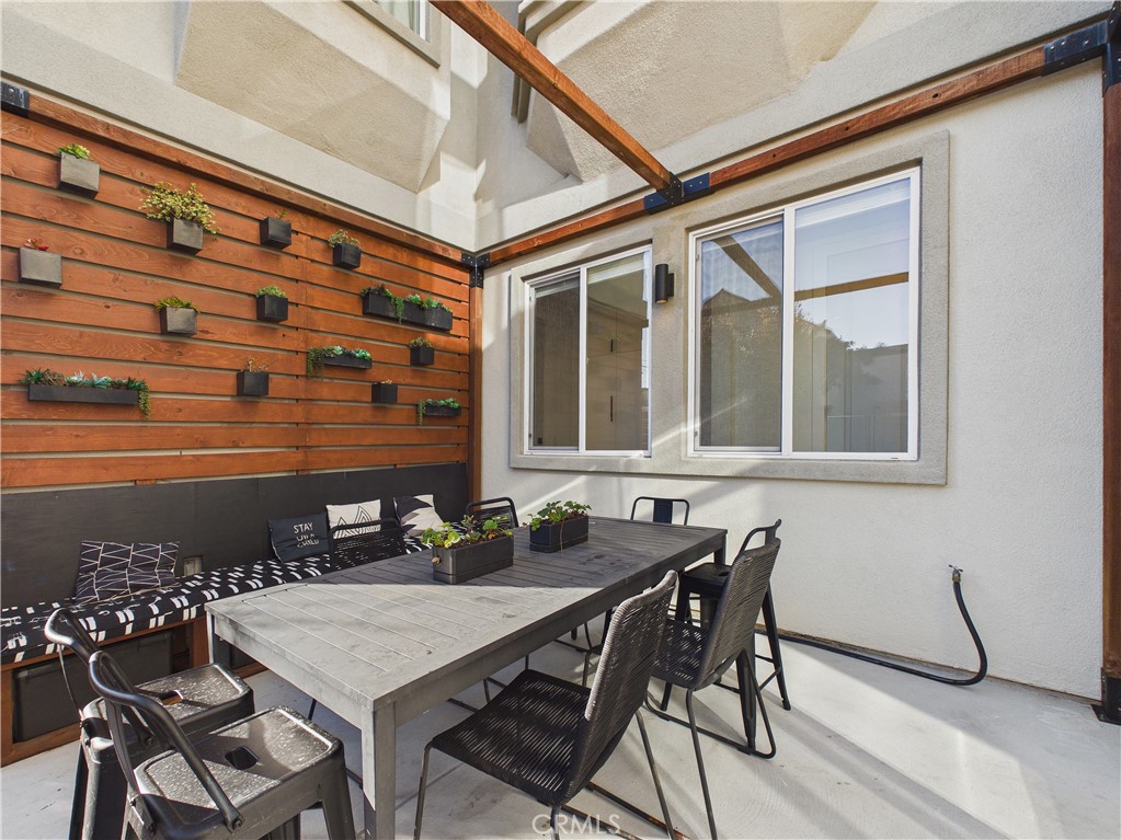 1201 Delaware Street