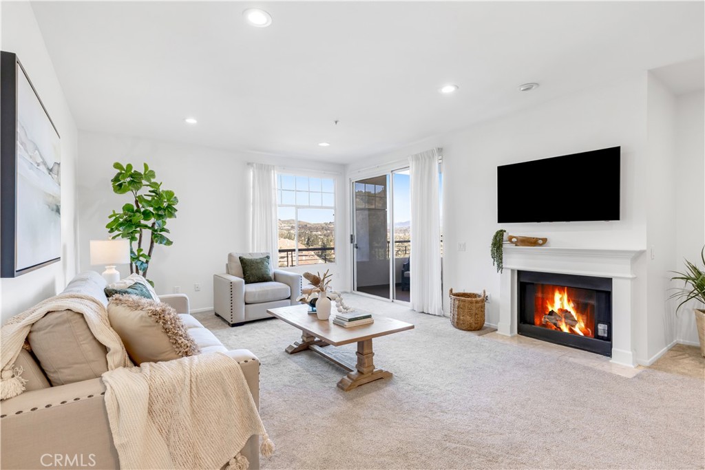 25442 Sea Bluffs 204