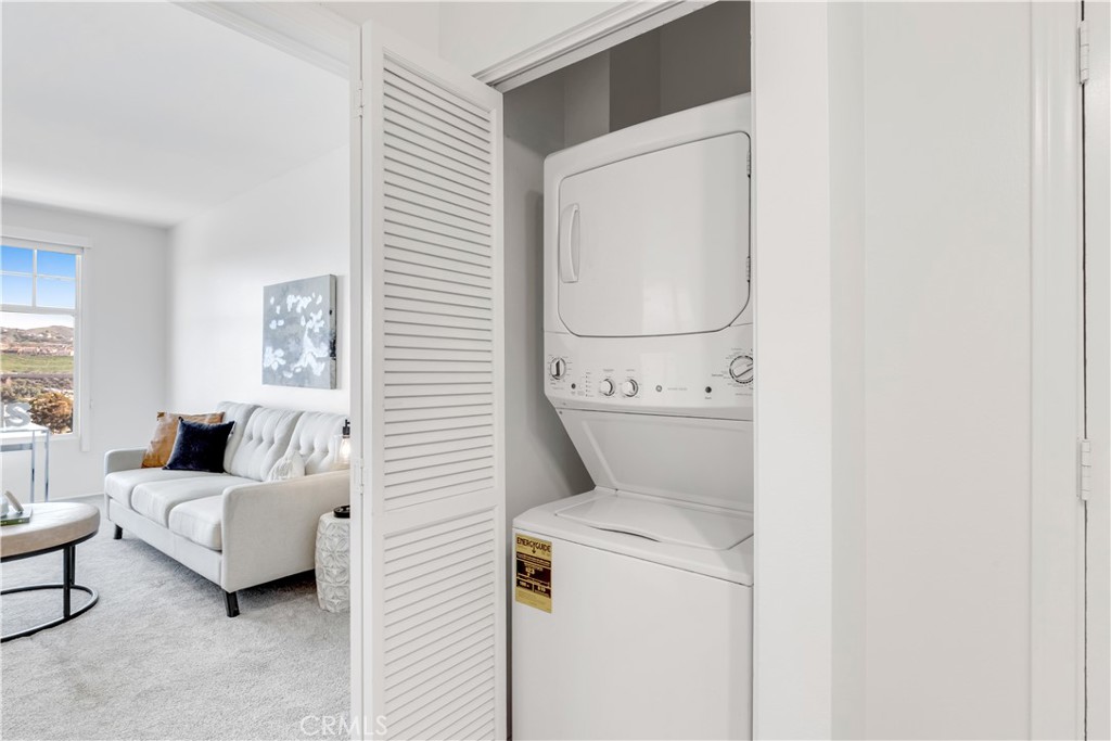 25442 Sea Bluffs 204