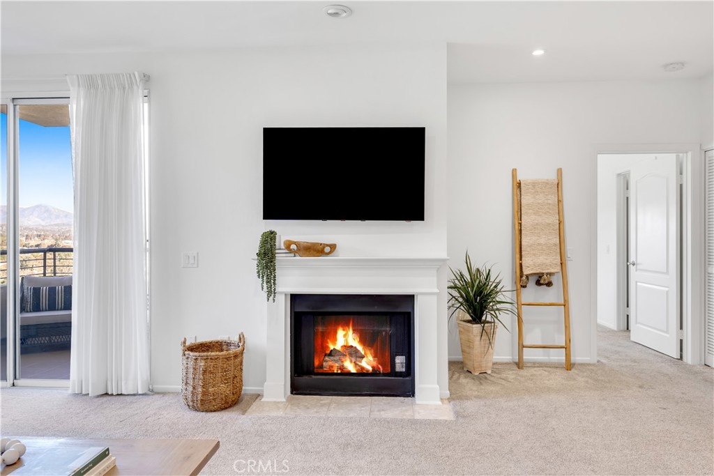 25442 Sea Bluffs 204