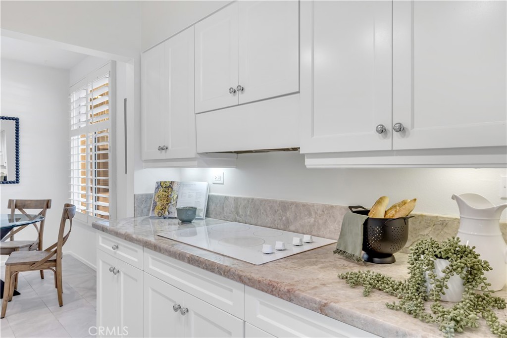 25442 Sea Bluffs 204