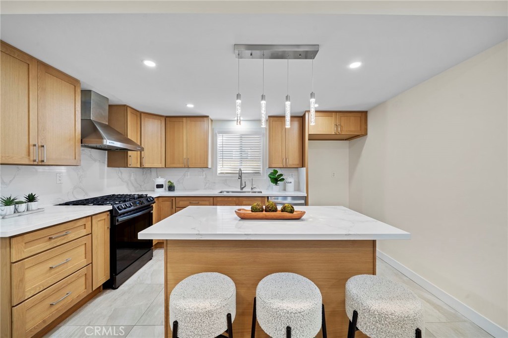 9561 Cardinal Avenue