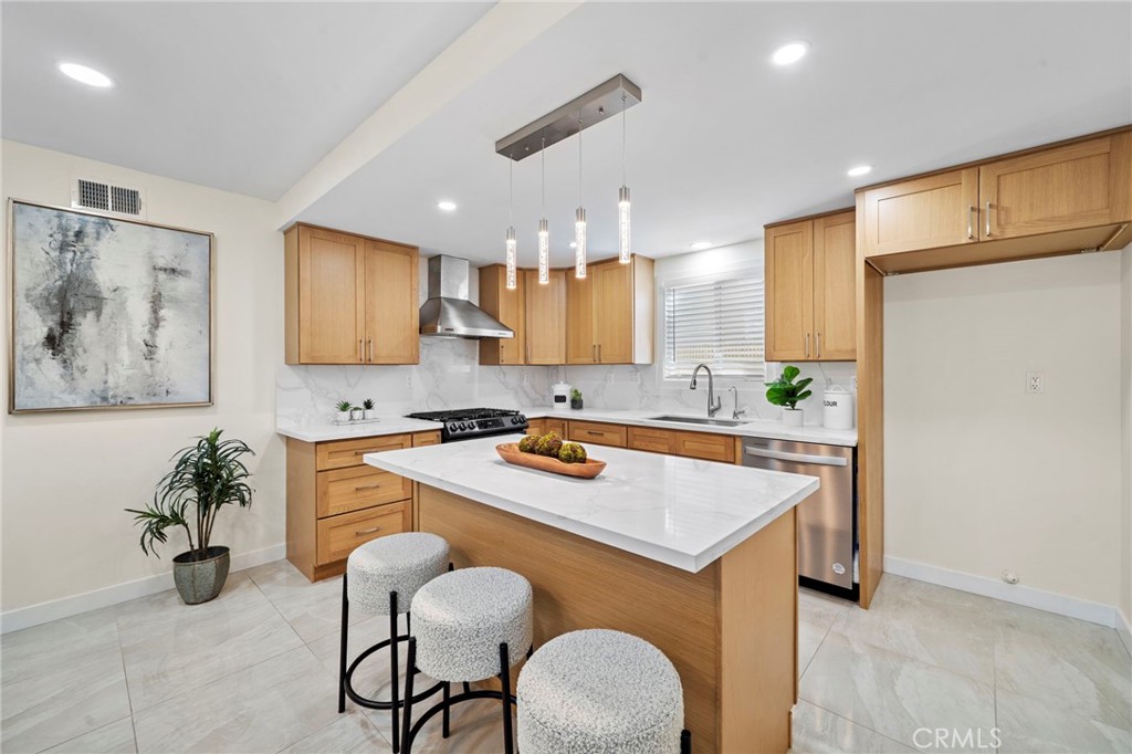 9561 Cardinal Avenue