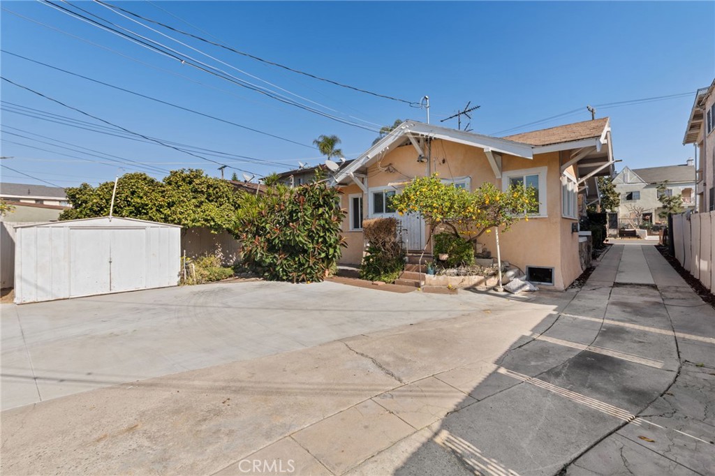 3959 Denker Avenue