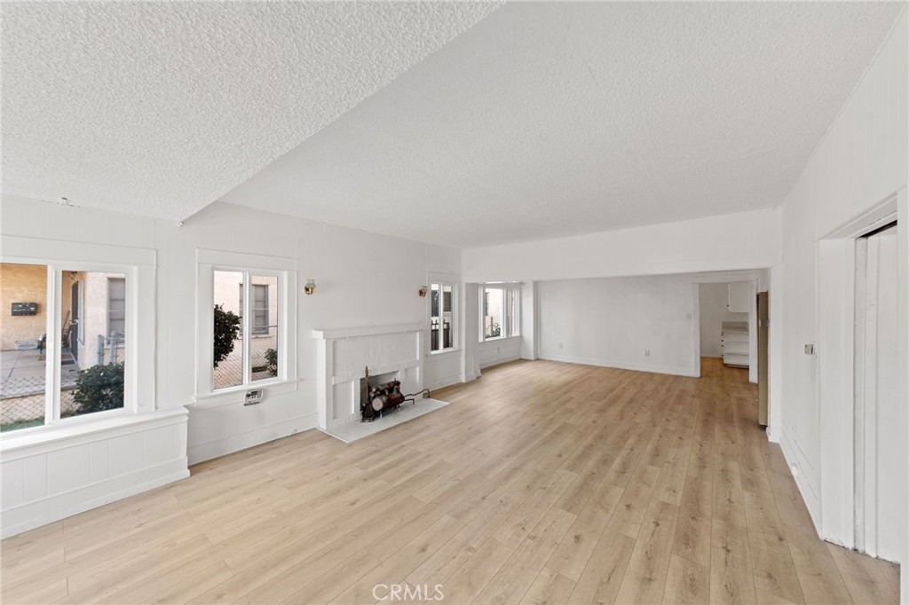 3959 Denker Avenue