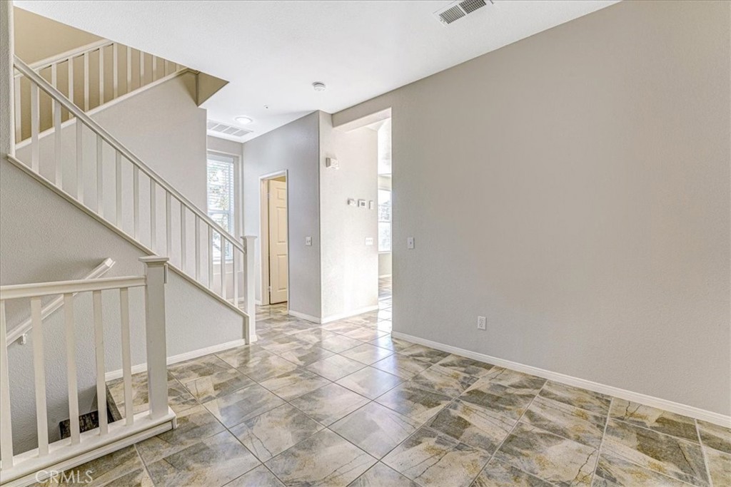 18 Kenilworth Lane 150