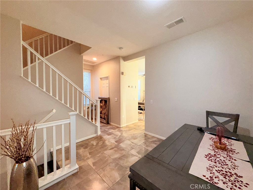 18 Kenilworth Lane 150