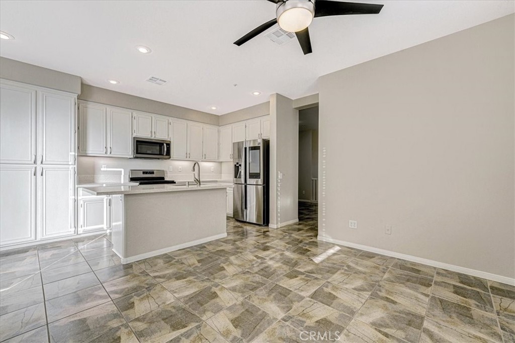 18 Kenilworth Lane 150