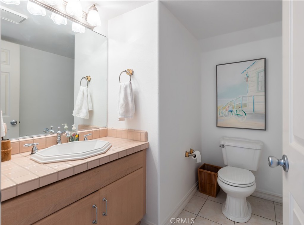 24421 Santa Clara Avenue