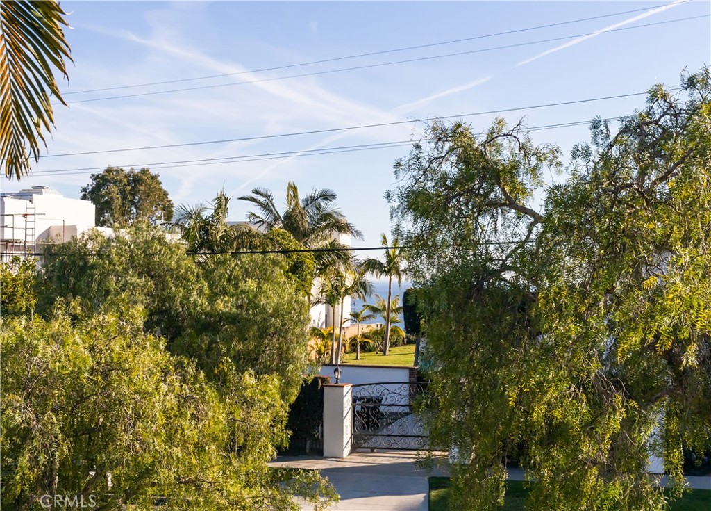 24421 Santa Clara Avenue