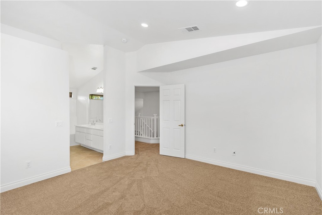 809 Rock Ridge Court