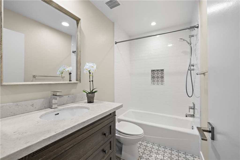31545 E Nine Dr #37A