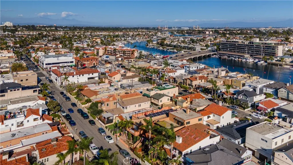 158 Santa Ana Avenue