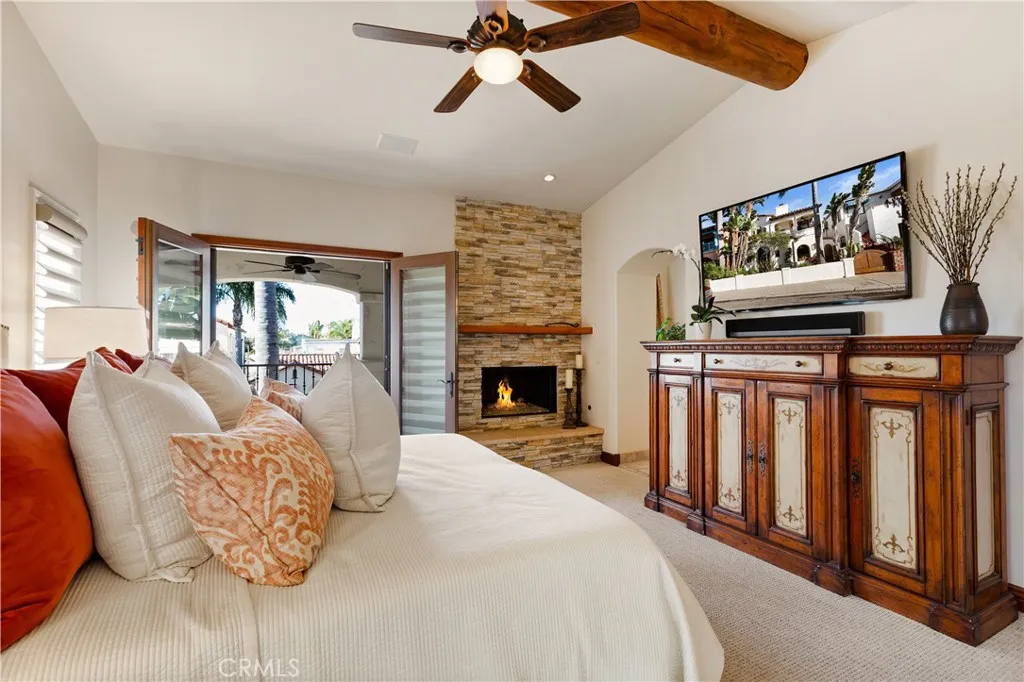 158 Santa Ana Avenue