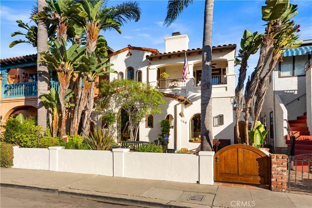 158 Santa Ana Avenue