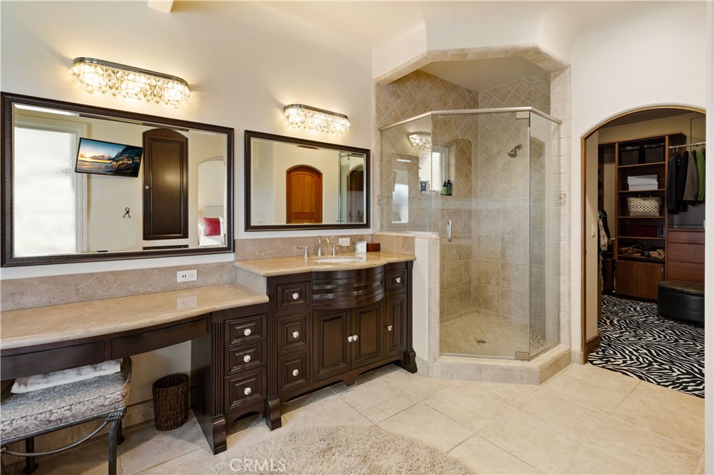 158 Santa Ana Avenue
