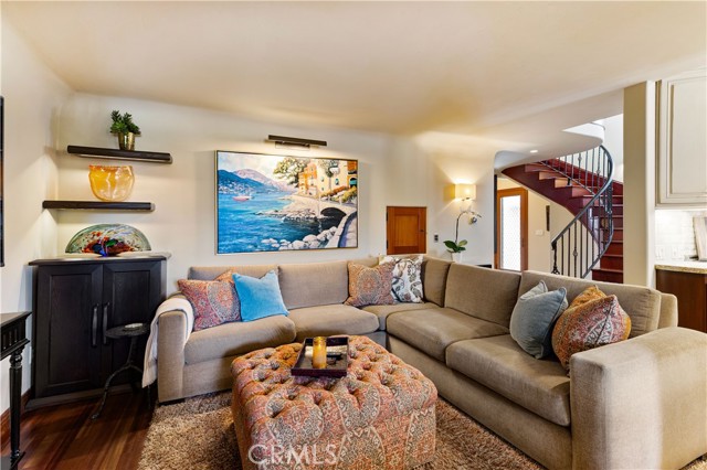 158 Santa Ana AVE