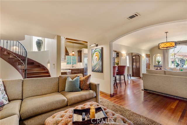158 Santa Ana AVE