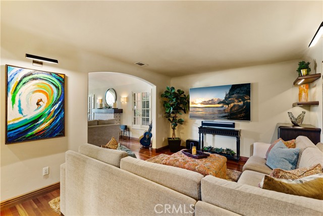 158 Santa Ana AVE
