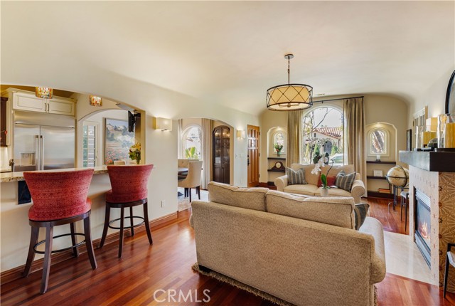 158 Santa Ana AVE